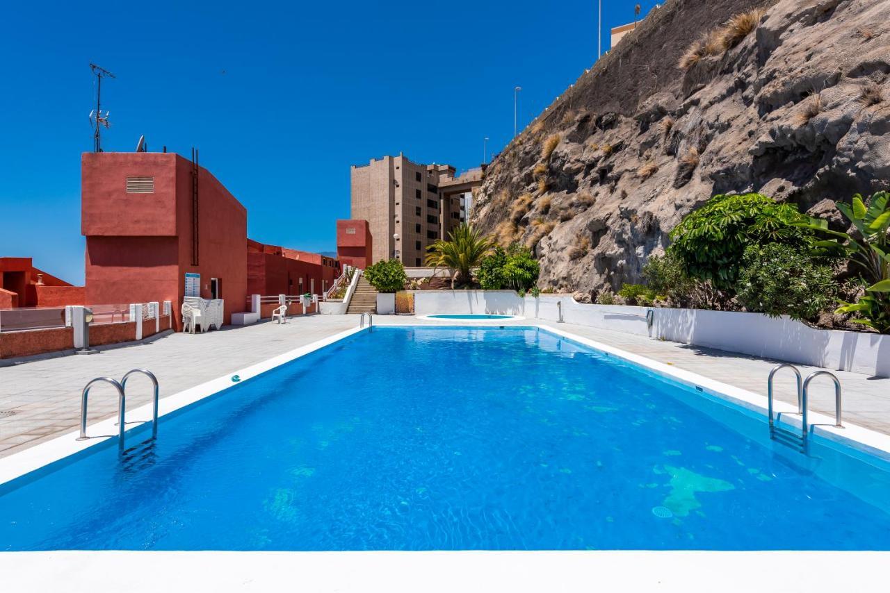 Beachfront Triplex With Swimming Pool & Parking Radazul Exterior photo