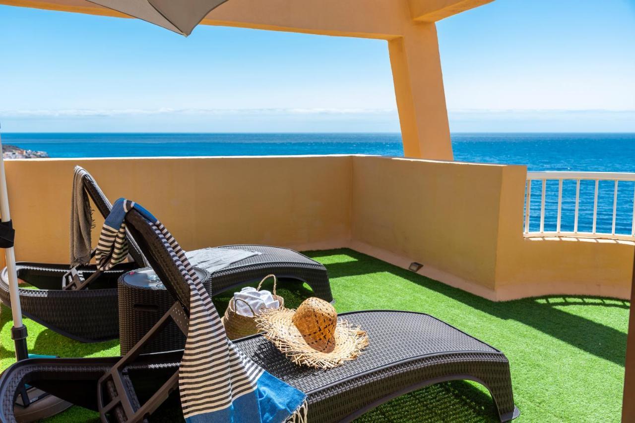 Beachfront Triplex With Swimming Pool & Parking Radazul Exterior photo
